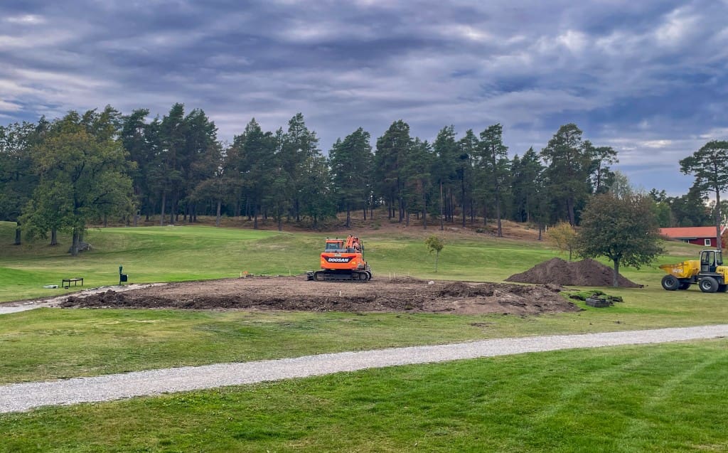2026-09-09 Nya tees hål 13 UNDER-14